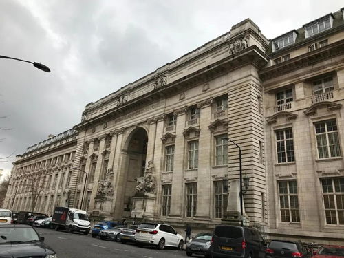 新型国际高中A-Level备考指南与本科留学路线图——以拜伯里国际为例